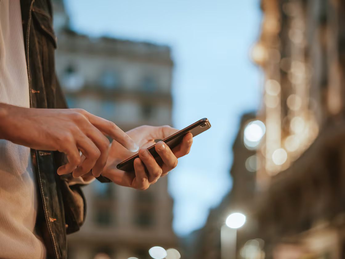 Smartphone ligado aos serviços de acesso remoto