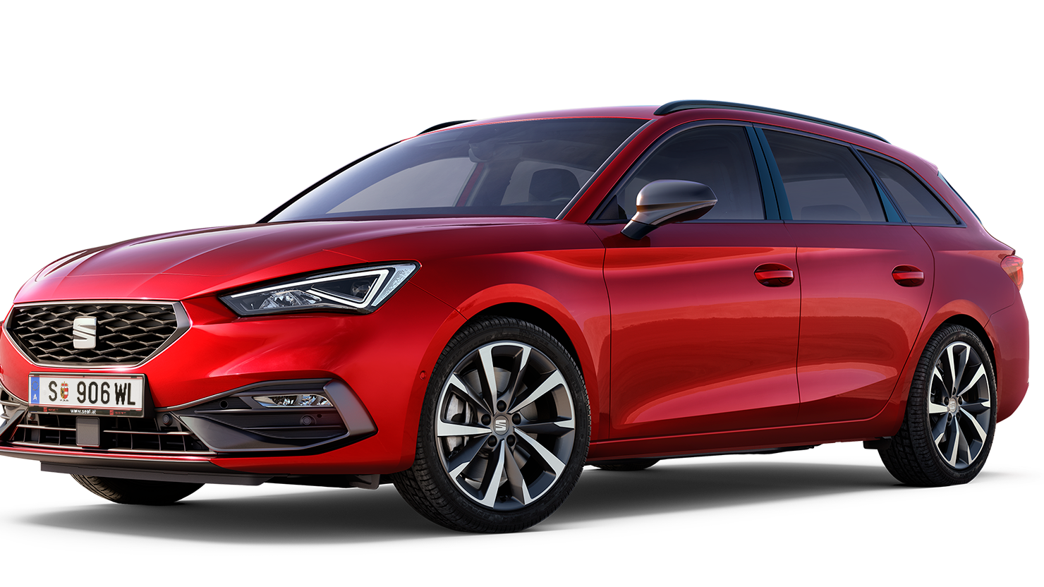 Vista lateral do SEAT Leon SP FR vermelho Desire Red, com jantes em liga leve que reforçam o seu perfil.