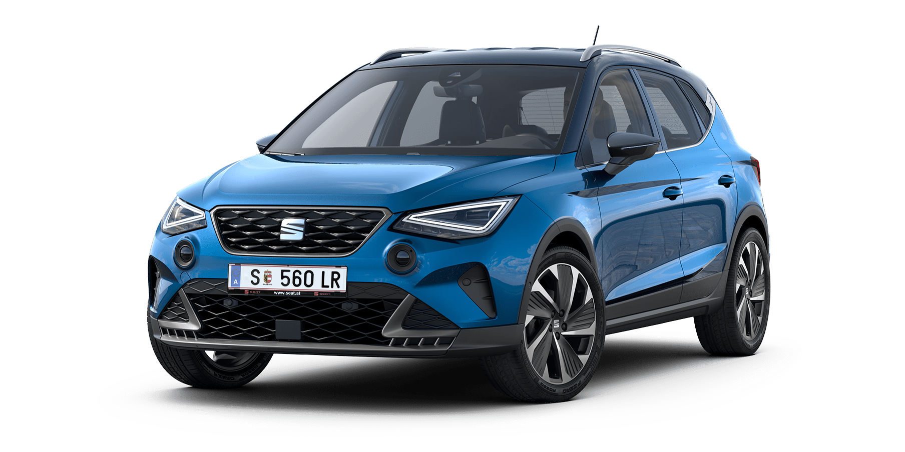 Detalhe do SEAT Arona FR Sapphire Blue, com jantes em liga leve e pormenores desportivos.