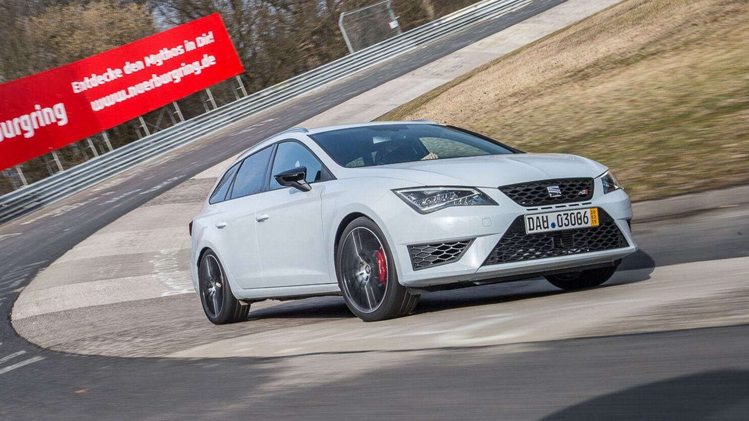 10 Prendas para Amantes de Carros