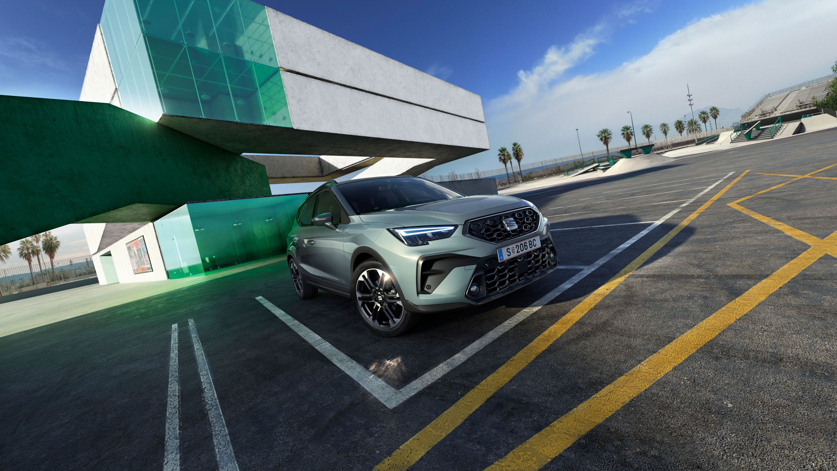 Design intemporal do SEAT Arona estacionado num espaço ao ar livre