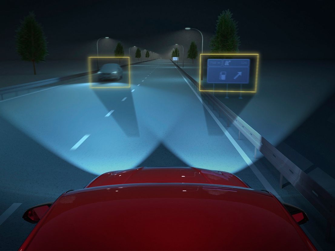 SEAT Leon vermelho Desire com luzes LED dinâmicas 