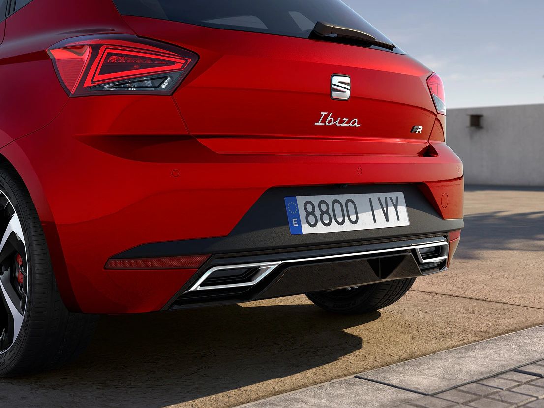 Difusor traseiro do SEAT Ibiza na cor Vermelho Desire 