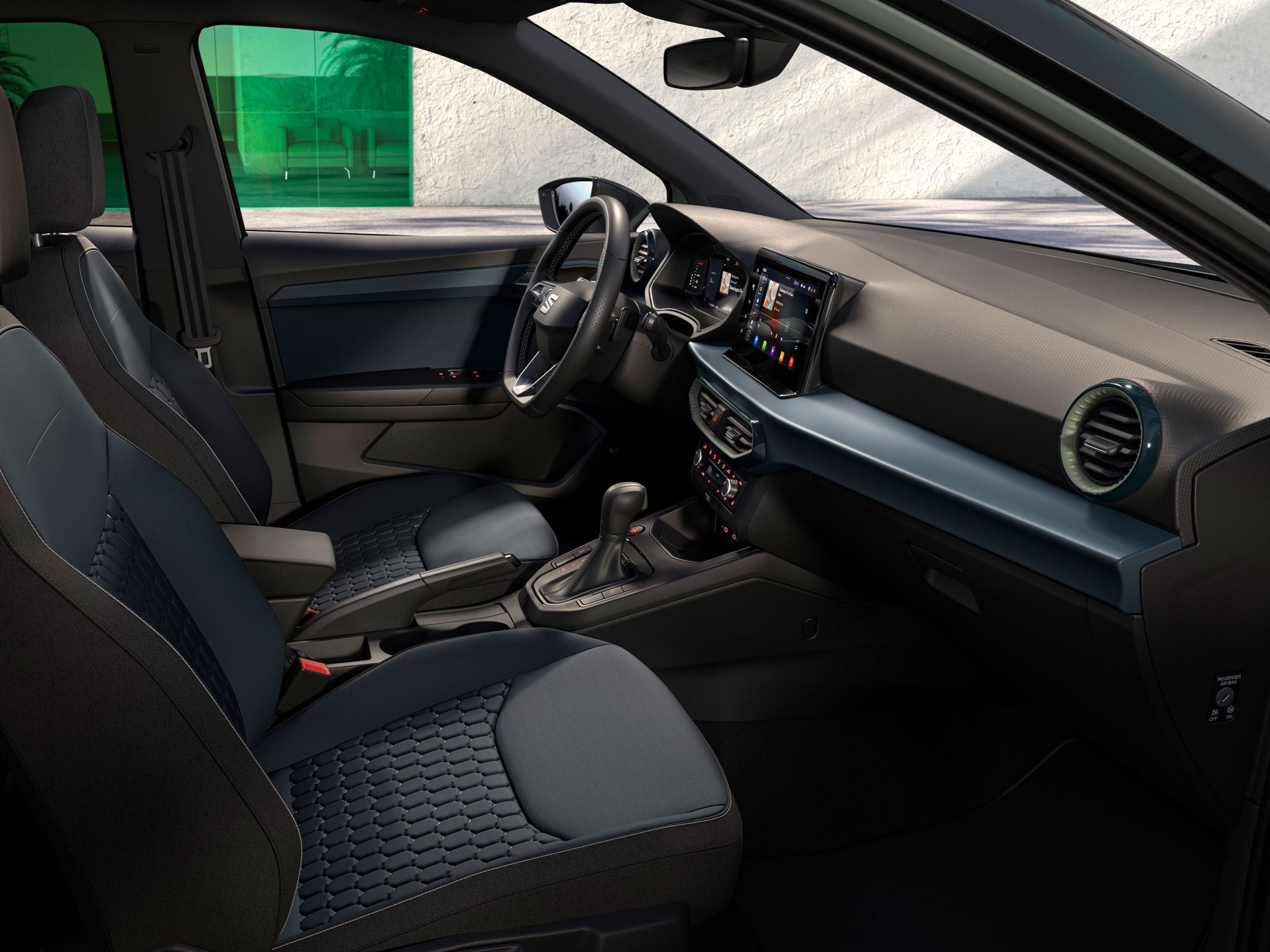 Detalhes do interior do SEAT Arona, incluindo os bancos com tecido Aurora 